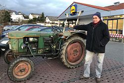 Traktor zu Besuch bei Lidl